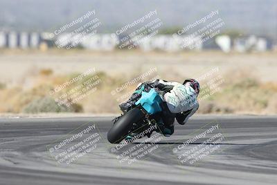 media/Oct-30-2025-Racers Edge (Thu) [[dabbdaf680]]/2-A Group/Session 2 (Turn 5)/